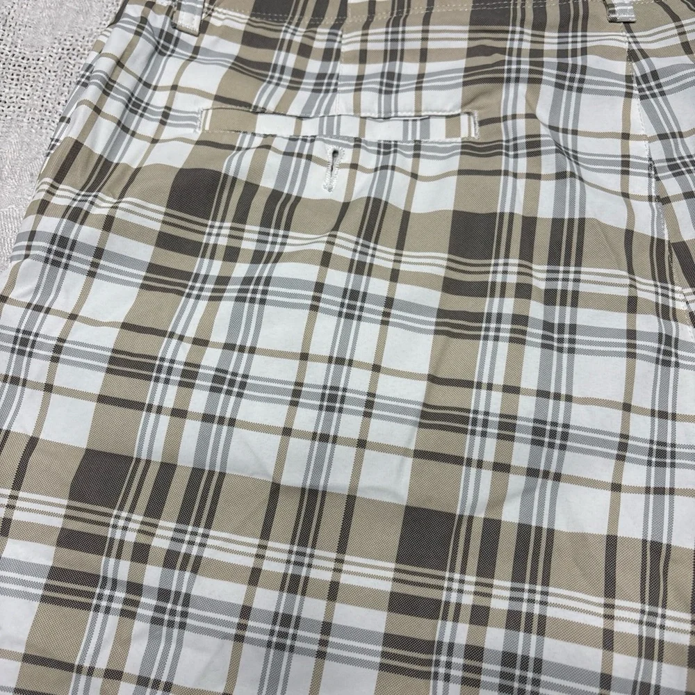 Ben Hogan golf chino Shorts Mens 38 Flat Front white Brown‎ Plaid